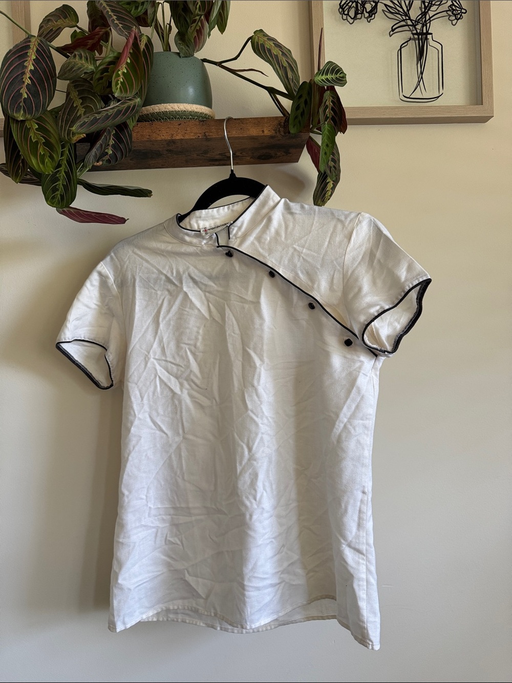 Sears White Short-Sleeve Button-Down Shirt with Black Trim